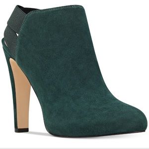 NINE WEST BURKE BOOTIES GREEN